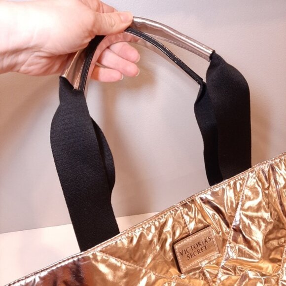 Victorias Secret Limited Edition Rose Gold Puffer Tote Bag Quilted Metallic VS - Picture 13 of 13